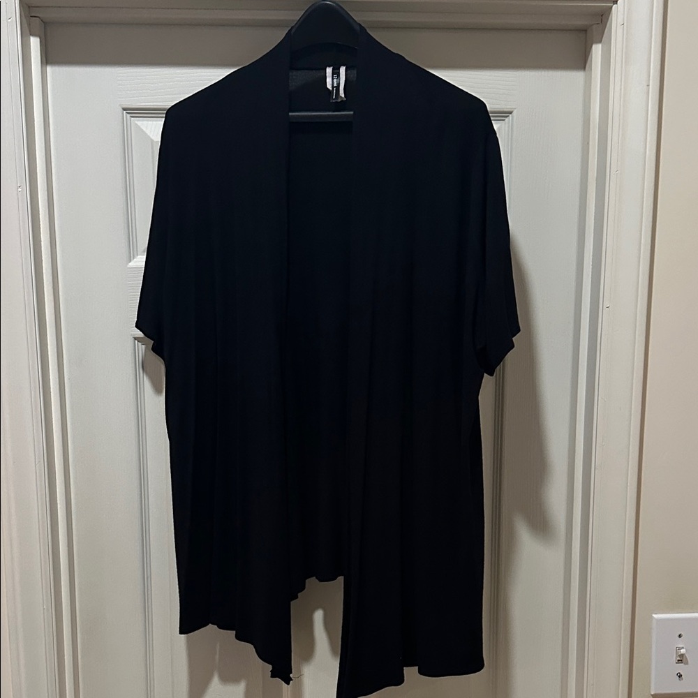 Ami Elegant Black Cardigan